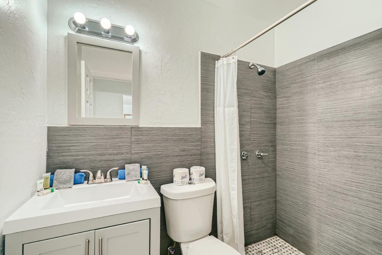 Singer Island Stunner 2 Br Aparthotel ปาล์มบีชชอร์ ภายนอก รูปภาพ